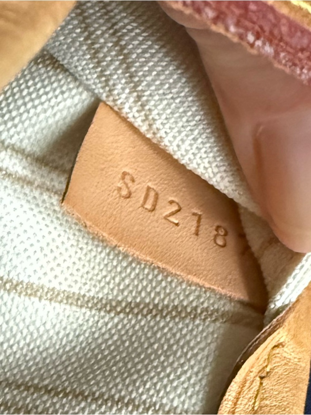 Louis Vuitton Damier Azur Neverfull MM - Picture 15 of 15